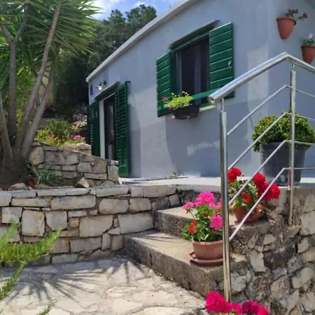 House Jakov Casa de Férias *