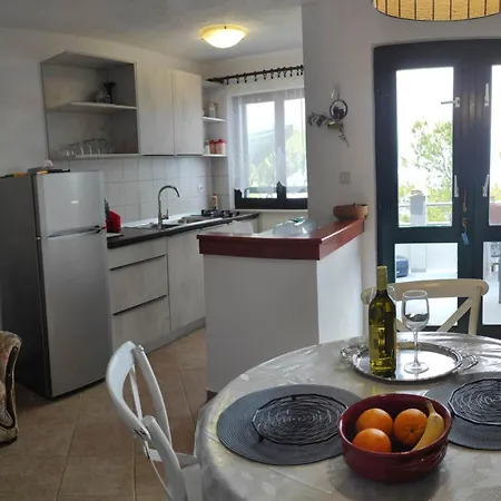 House Jakov *